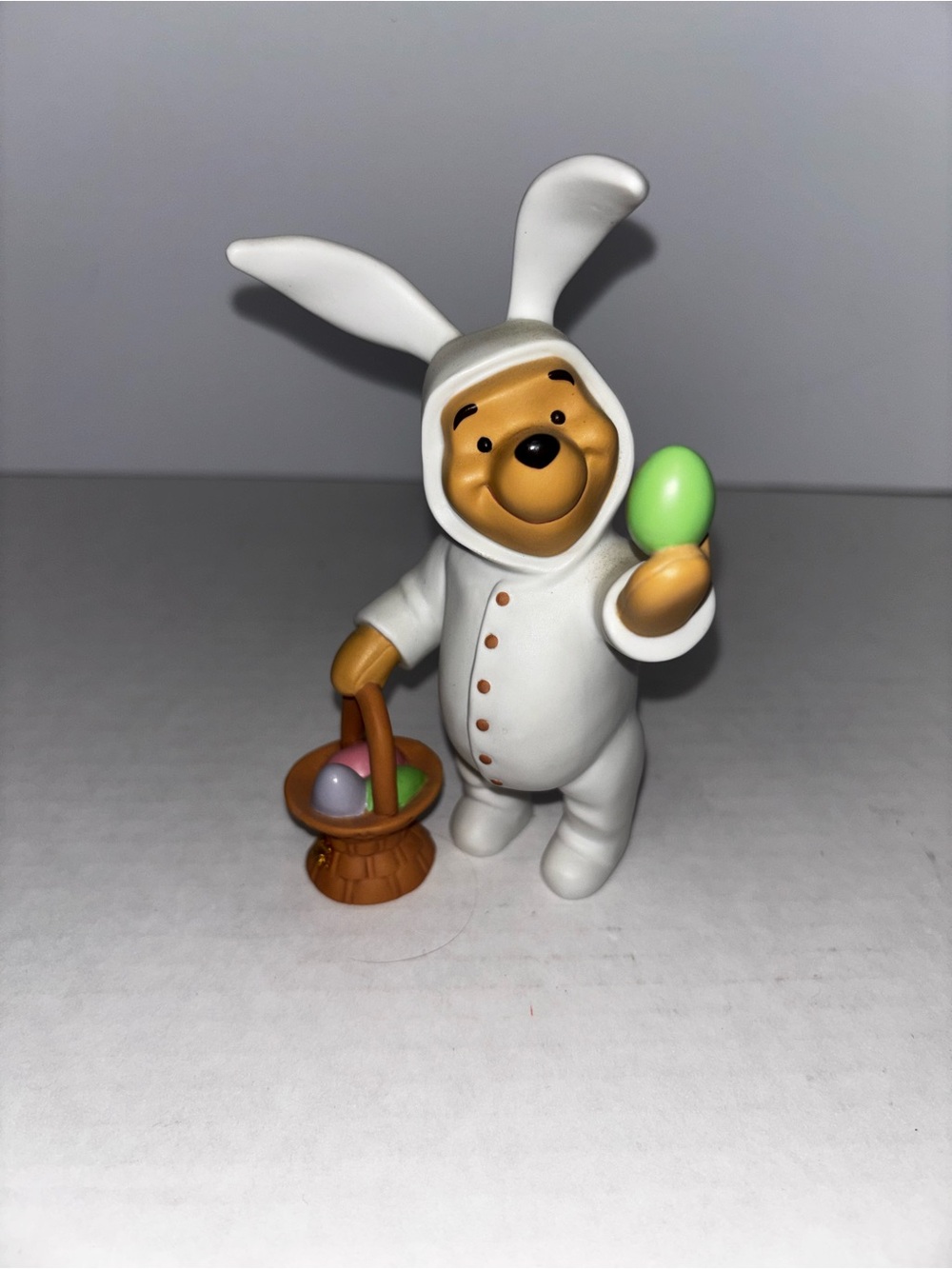Vintage Disney Pooh & Friends Easter Bunny Figurine A Tisket A Tasket Basket